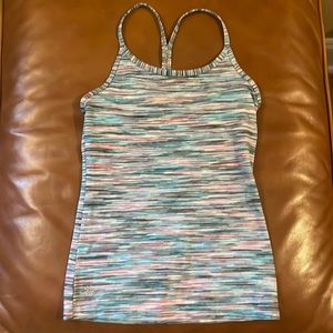 Girls Size 7 Athleta fitted tank top.